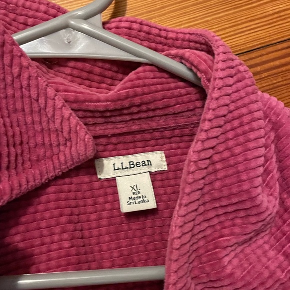 LL. Bean Button Down Ribbed - Picture 2 of 2